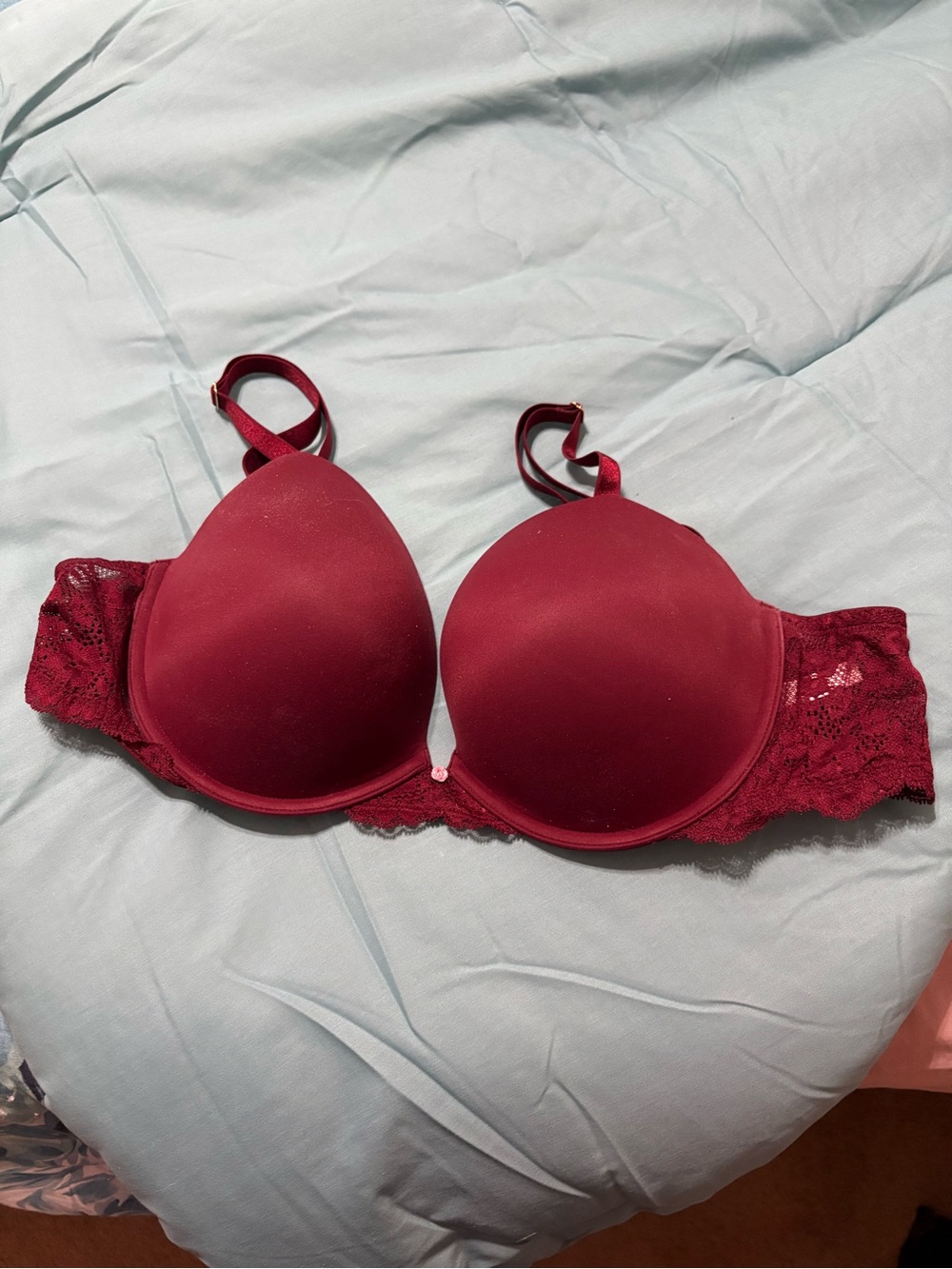 NWOT Like New Victoria Secret Women’s Lace-Back Push-up Bra — Burgundy